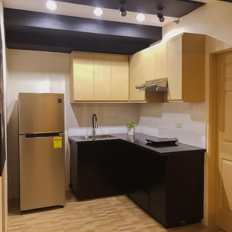 Hotel Ambiance, Spacious 2-Bedroom Condo In Qc Manila Zewnętrze zdjęcie