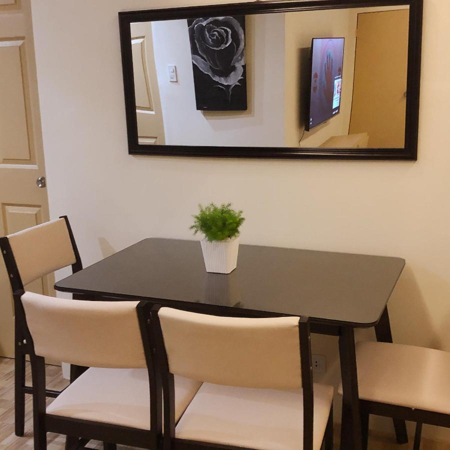 Hotel Ambiance, Spacious 2-Bedroom Condo In Qc Manila Zewnętrze zdjęcie