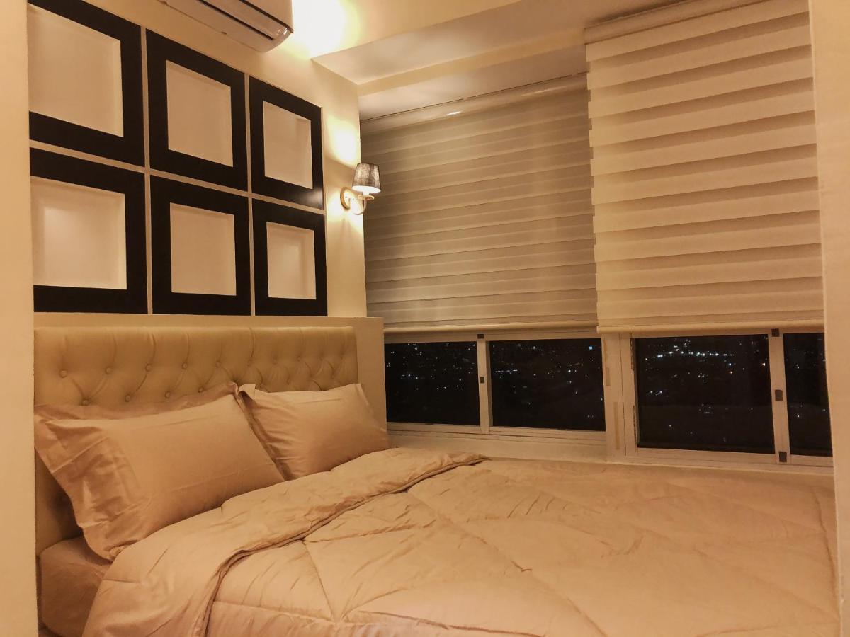 Hotel Ambiance, Spacious 2-Bedroom Condo In Qc Manila Zewnętrze zdjęcie