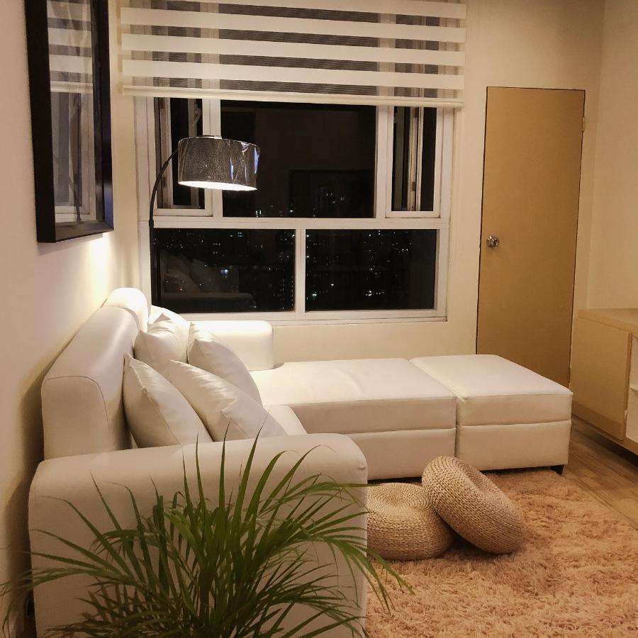 Hotel Ambiance, Spacious 2-Bedroom Condo In Qc Manila Zewnętrze zdjęcie